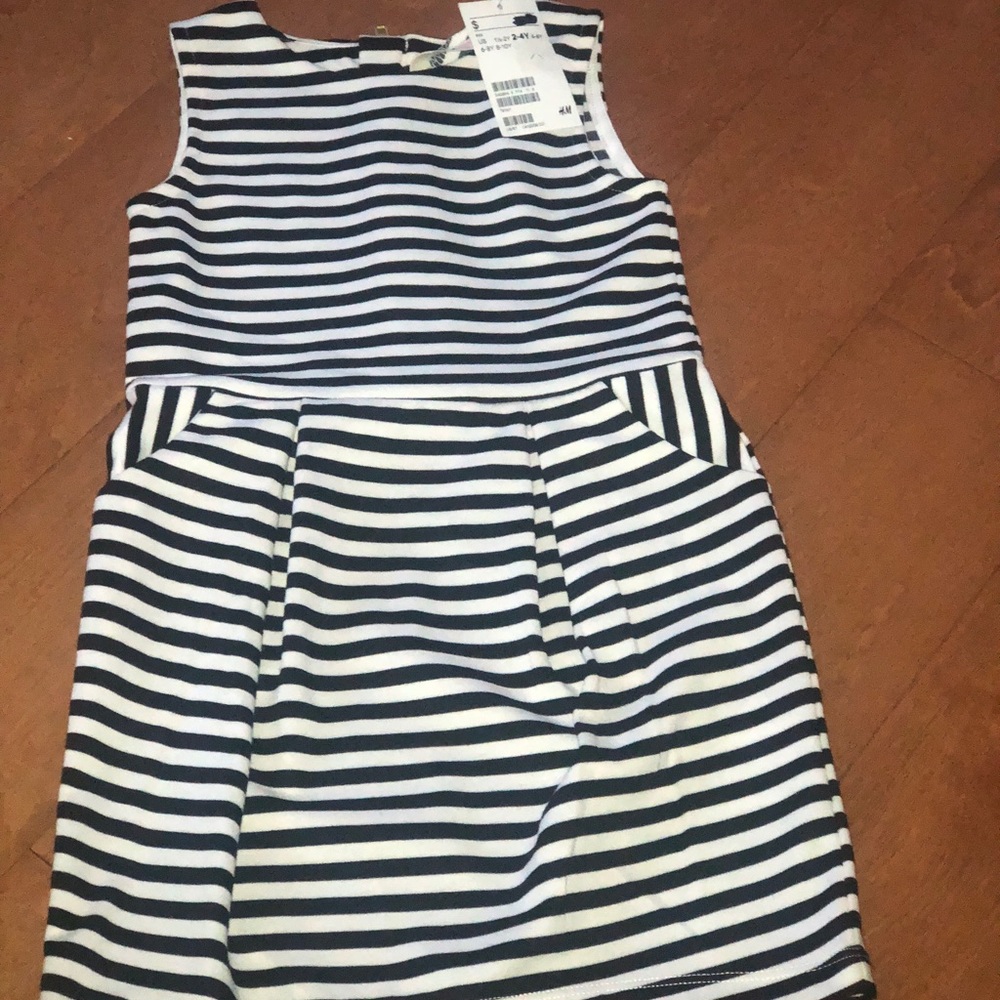 Stripped asymmetrical dress